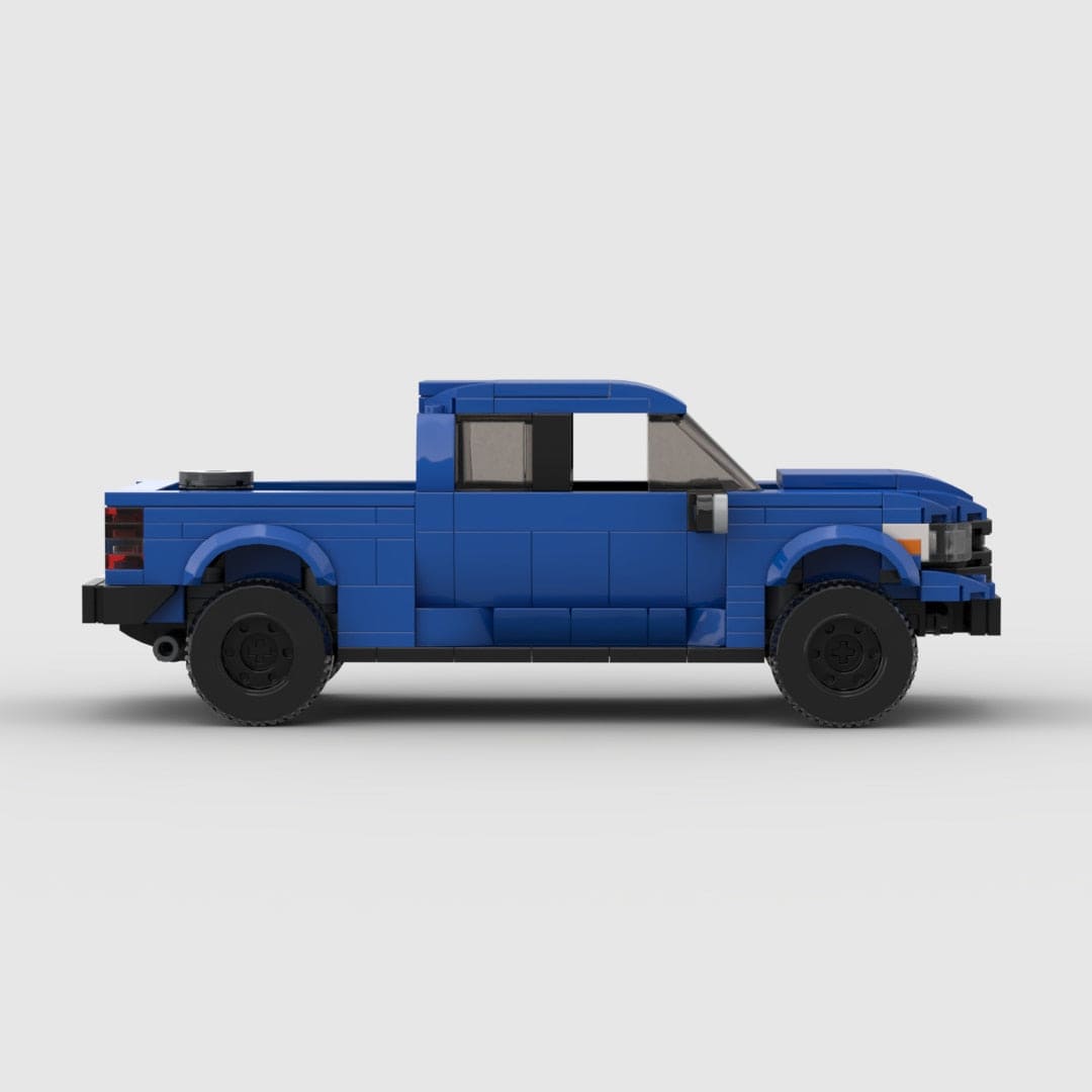 Brick Toyota Tundra SUV from Brickify - For €36.99! Buy now on Brickify